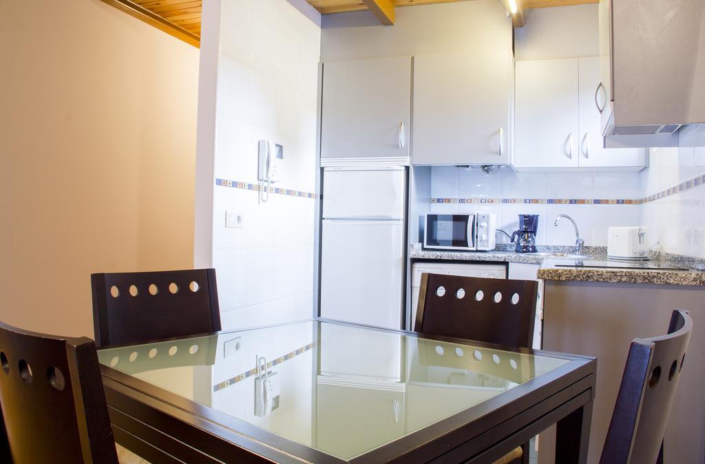Apartamentos Cean Bermudez Gijón Exterior foto
